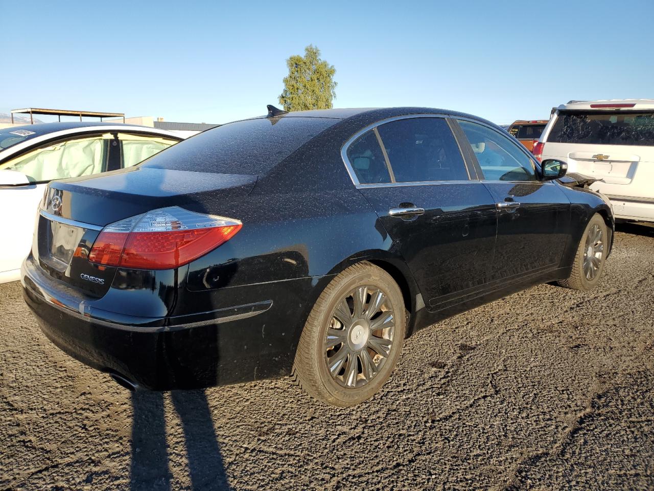 Hyundai Genesis 3.8l Image 4