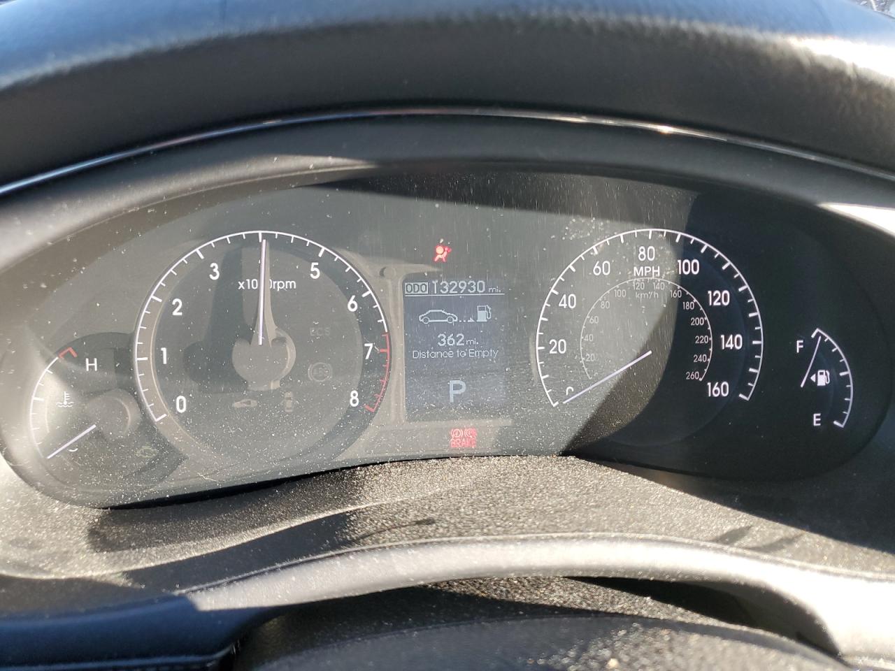 Hyundai Genesis 3.8l Image 6