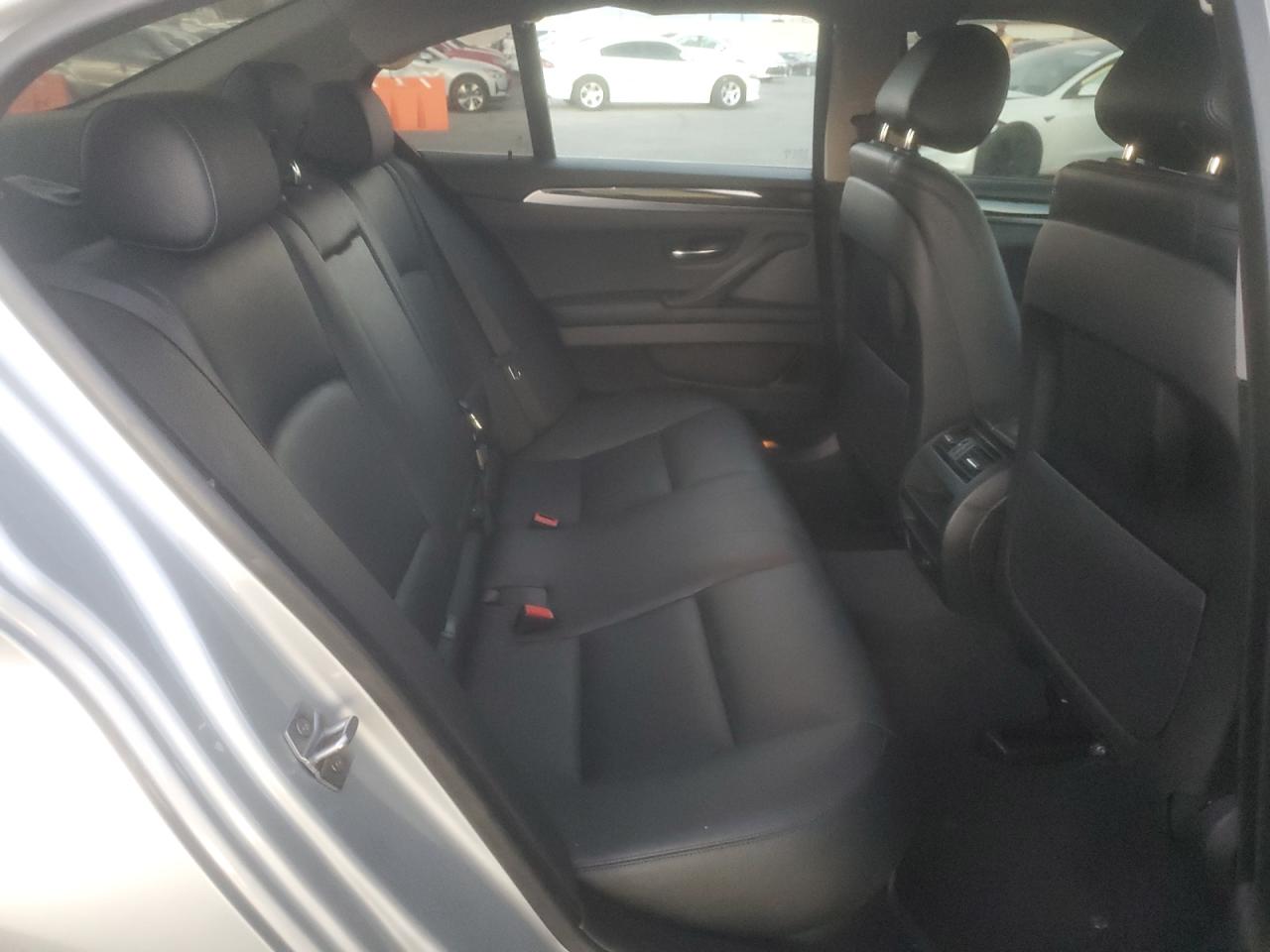 BMW 5 Series D Image 3