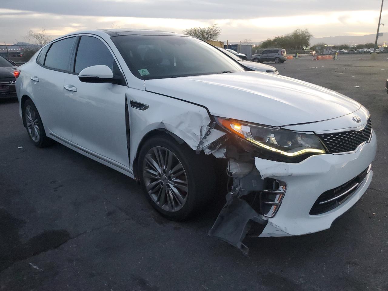 Kia Optima Sxl Image 11