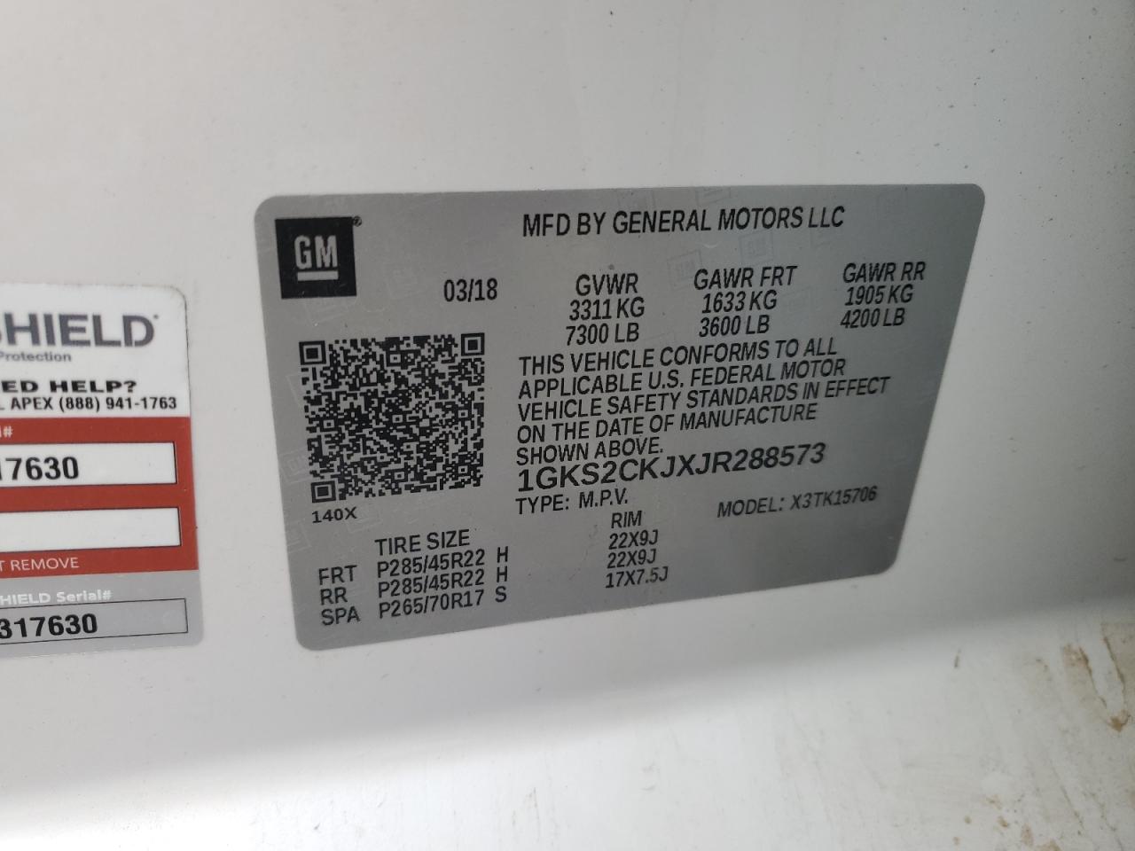 GMC Yukon Denali Image 10