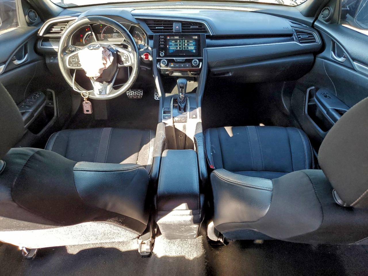 Honda Civic Sport Image 11