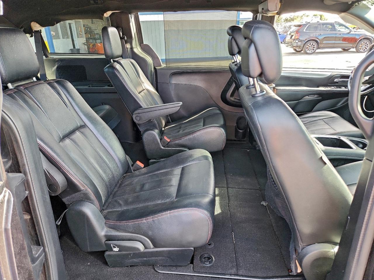 Dodge Caravan Gt Image 8