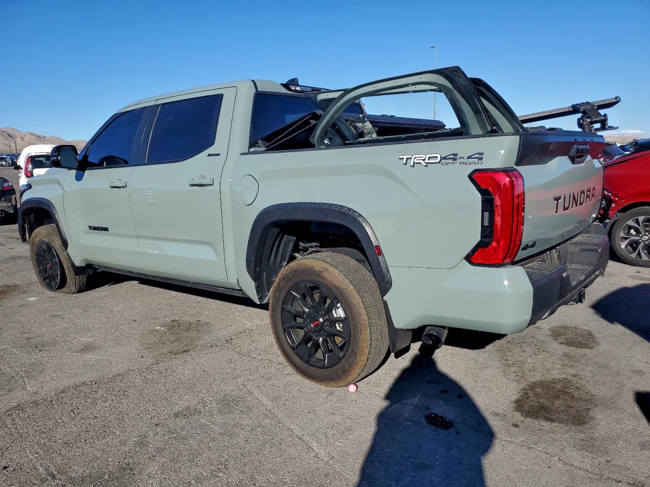 Toyota Tundra Crewmax Limited Image 6