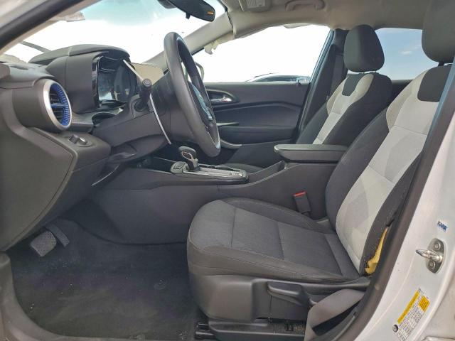 Chevrolet Trax Ls Image 8