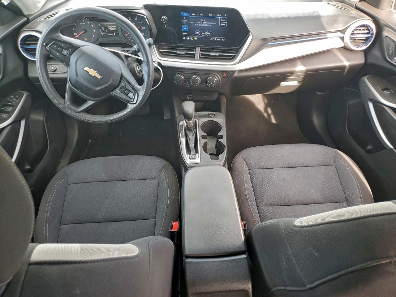 Chevrolet Trax Ls Image 5