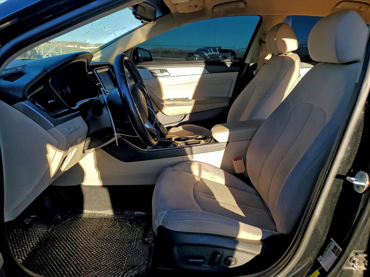 Hyundai SONATA Sport Image 3