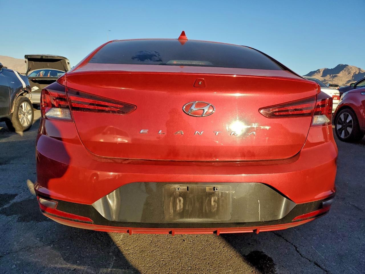 Hyundai ELANTRA Sel Image 10