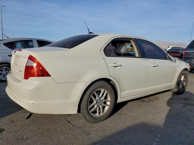 Ford Fusion S Image 3