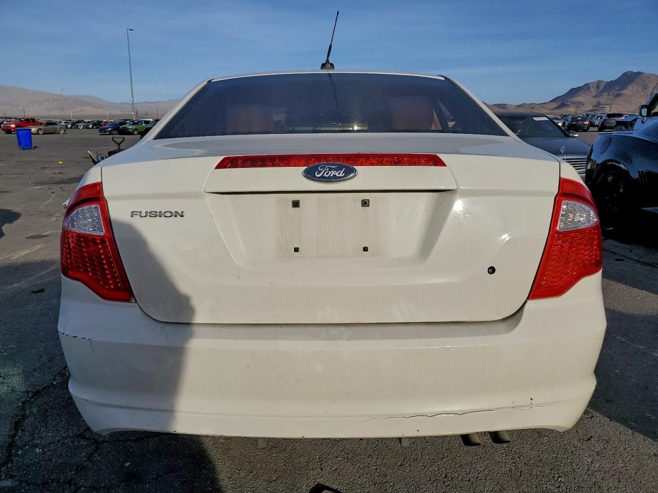 Ford Fusion S Image 2