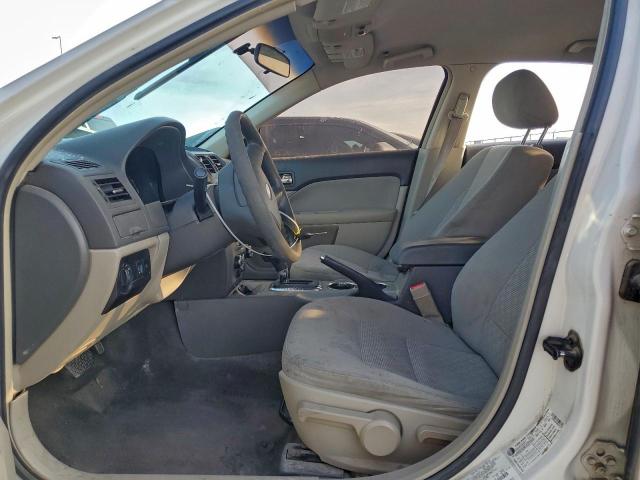 Ford Fusion S Image 9