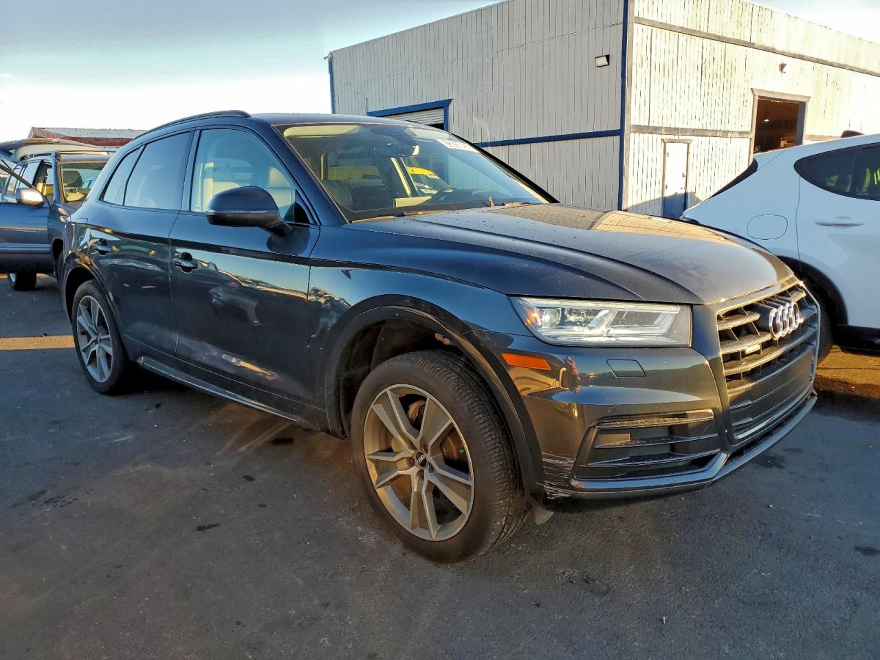 Audi Q5 Premium Plus Image 2