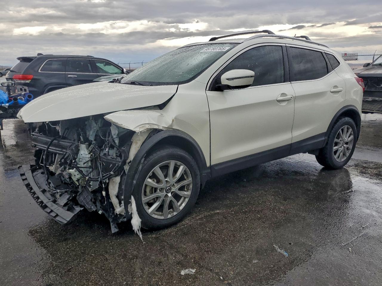 Nissan Rogue S Image 1