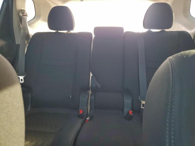 Nissan Rogue S Image 2