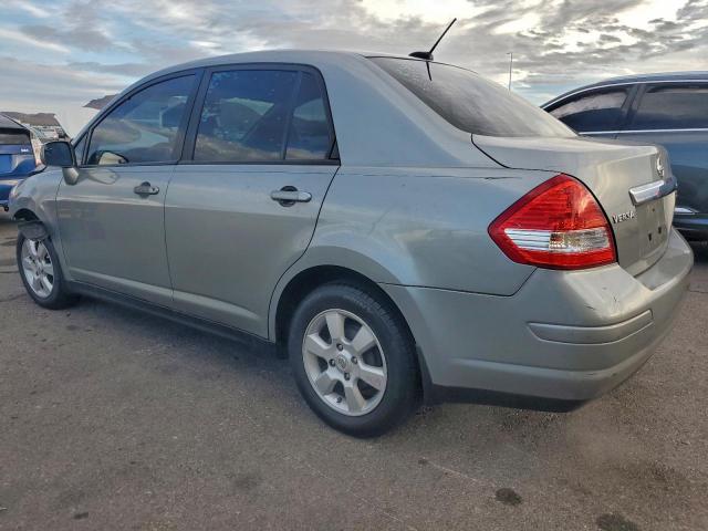 Nissan Versa S Image 12