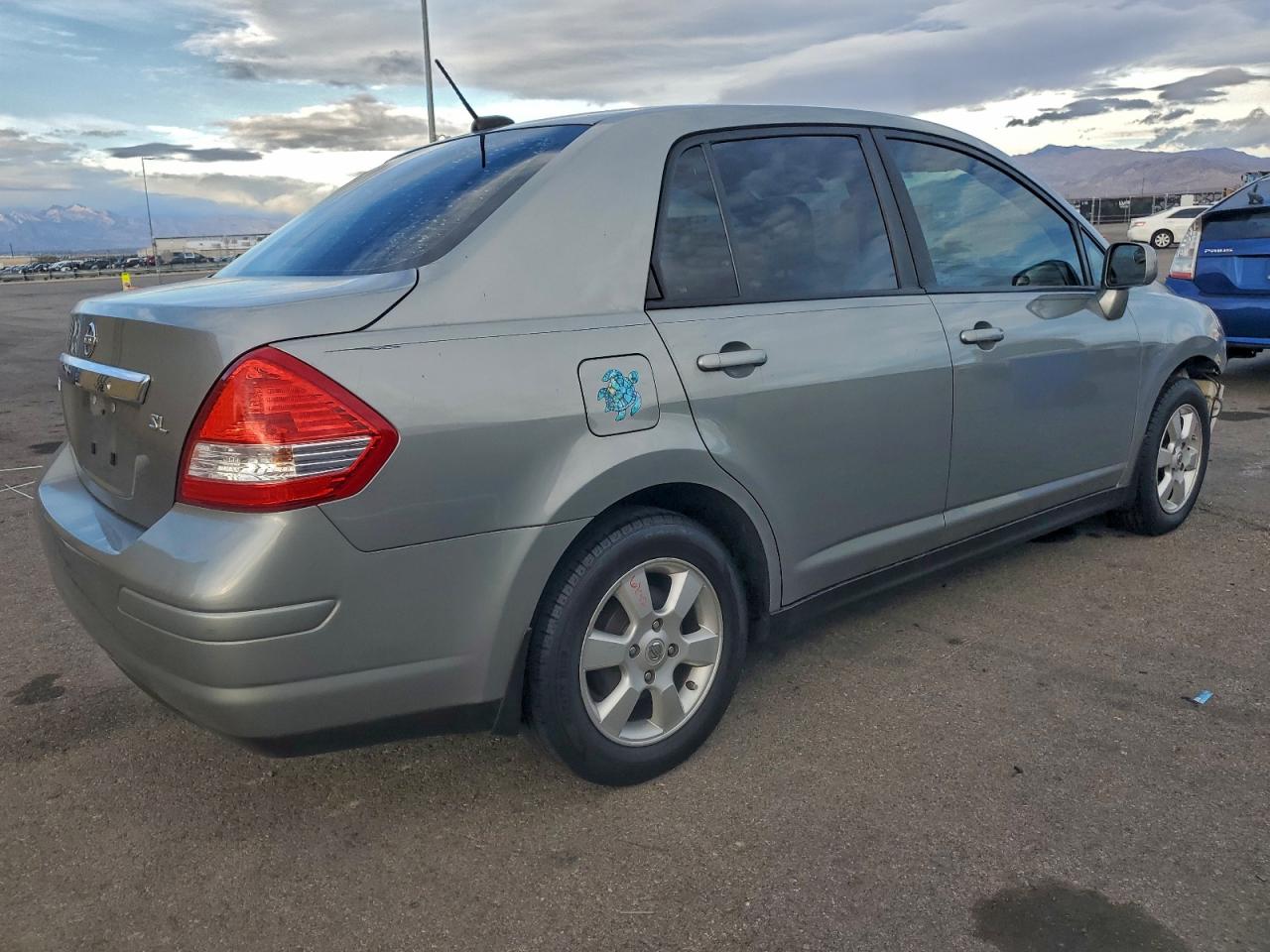 Nissan Versa S Image 3