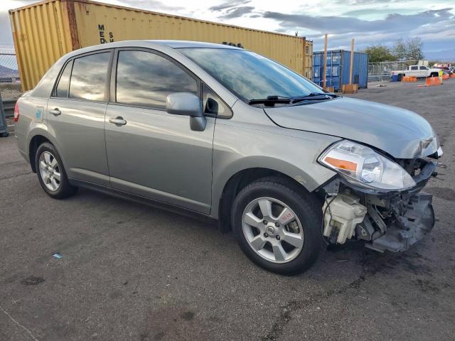 Nissan Versa S Image 13