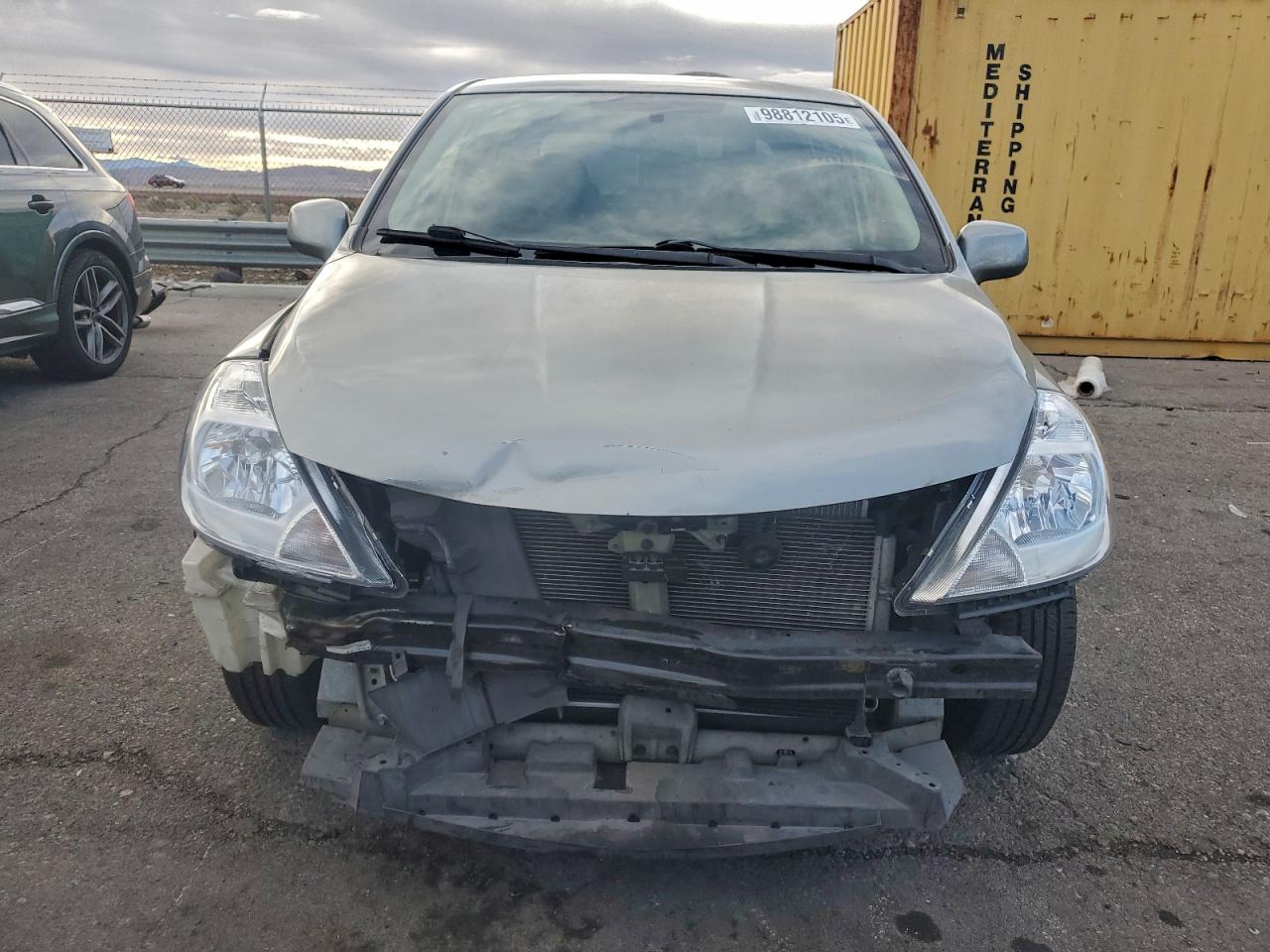 Nissan Versa S Image 11