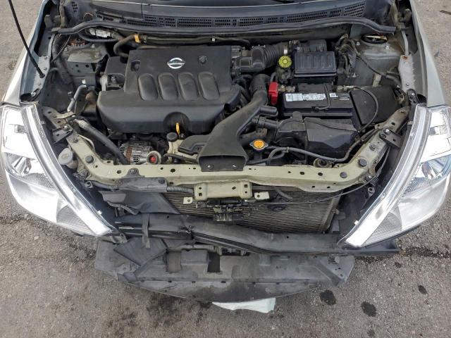 Nissan Versa S Image 6