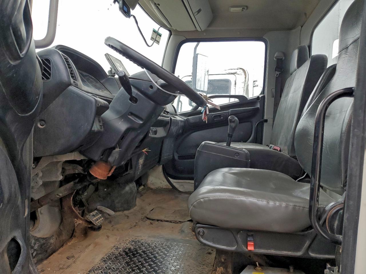 Hino 258 268 Image 7