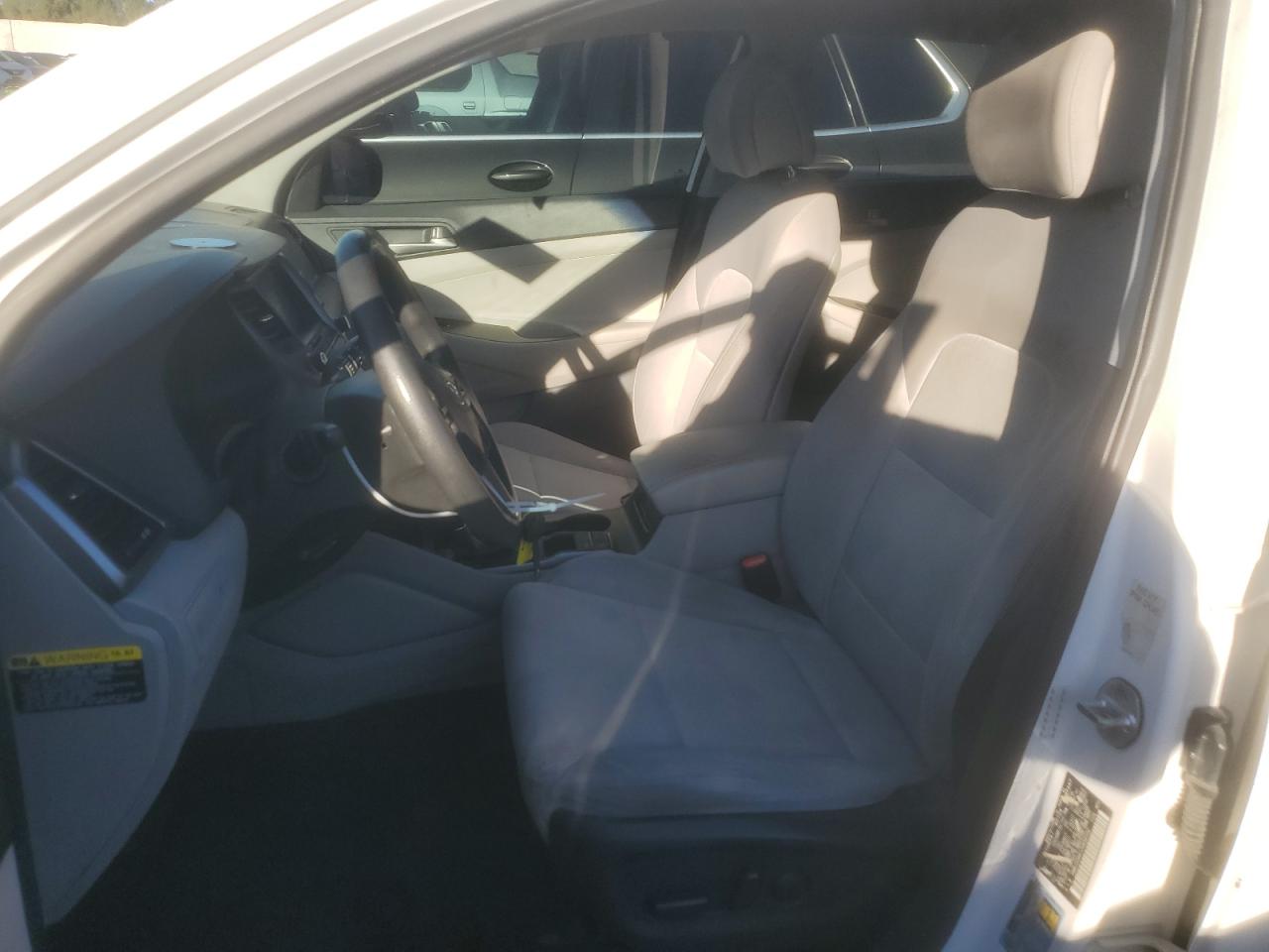 Hyundai TUCSON Sel Image 2