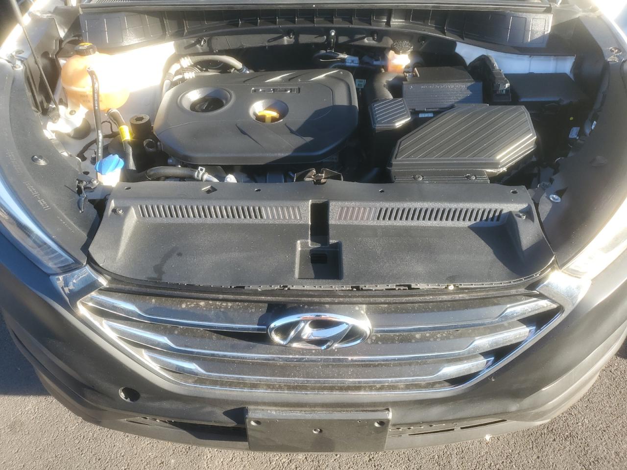 Hyundai TUCSON Sel Image 11