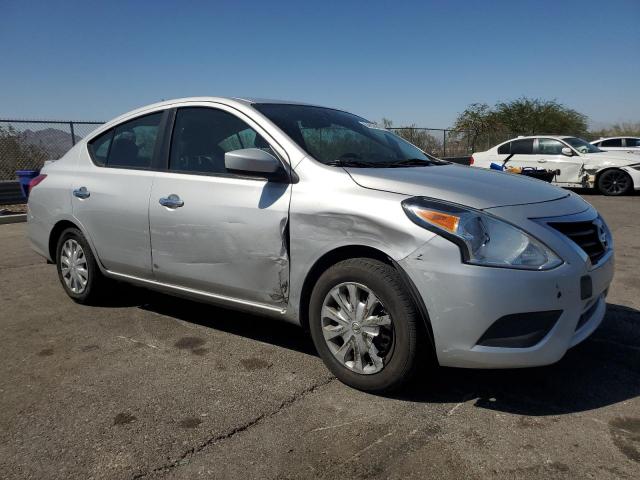 Nissan Versa S Image 4