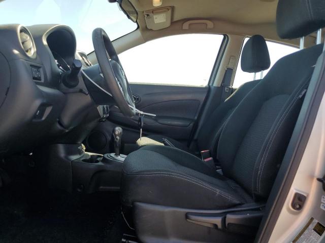 Nissan Versa S Image 8