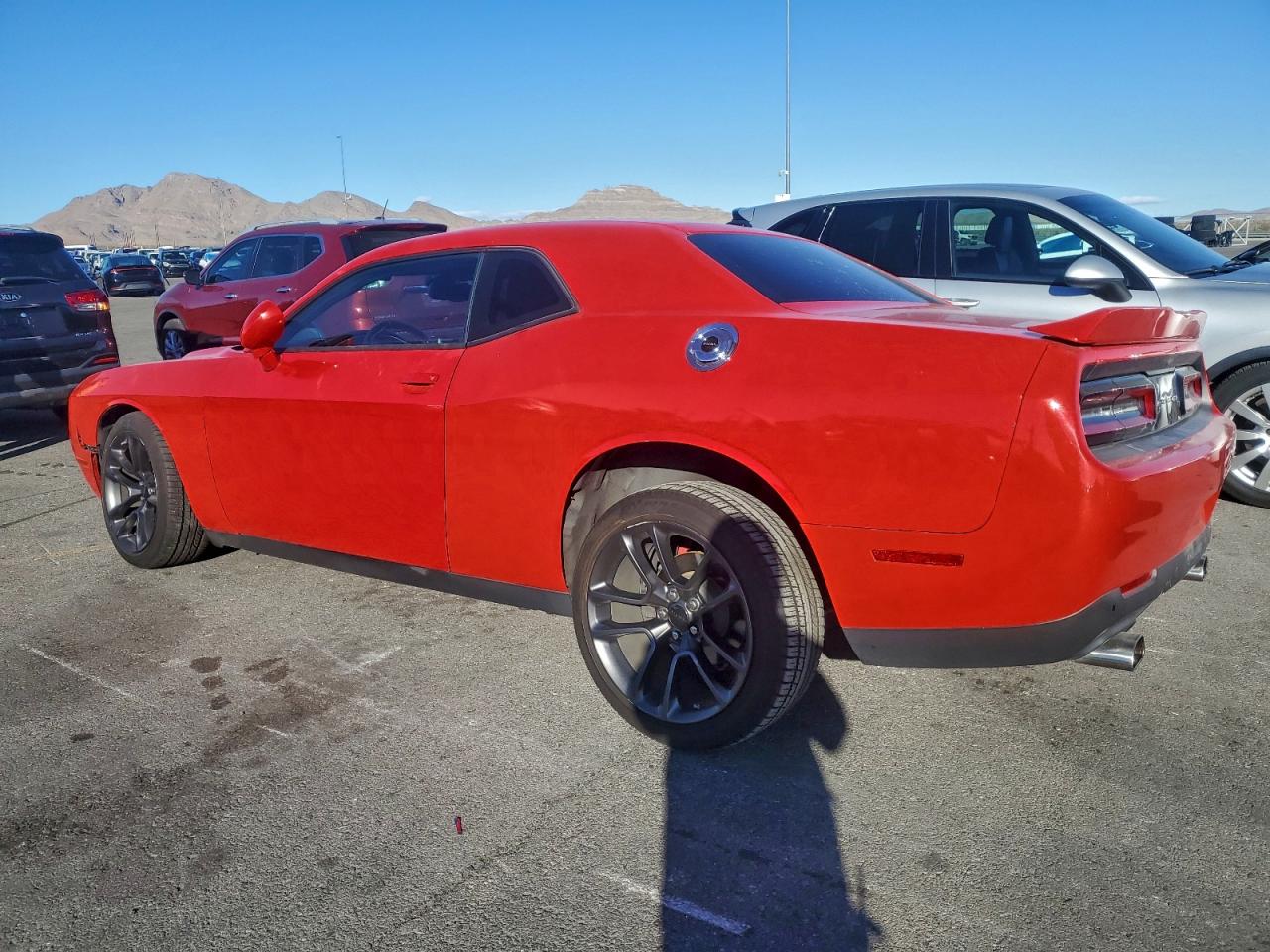Dodge Challenger Sxt Image 2