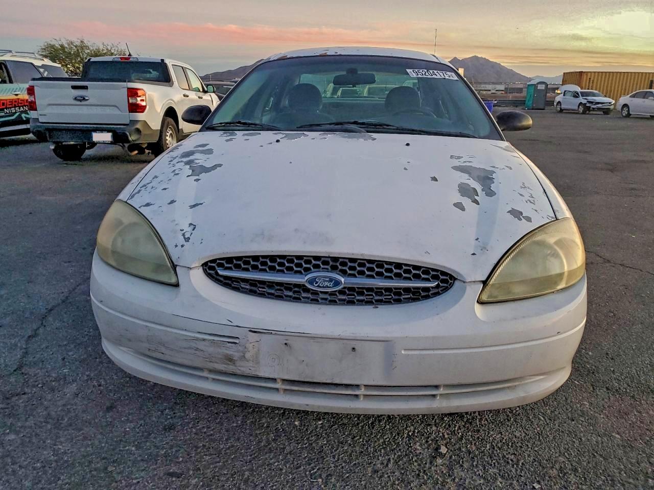 Ford Taurus Lx Image 4