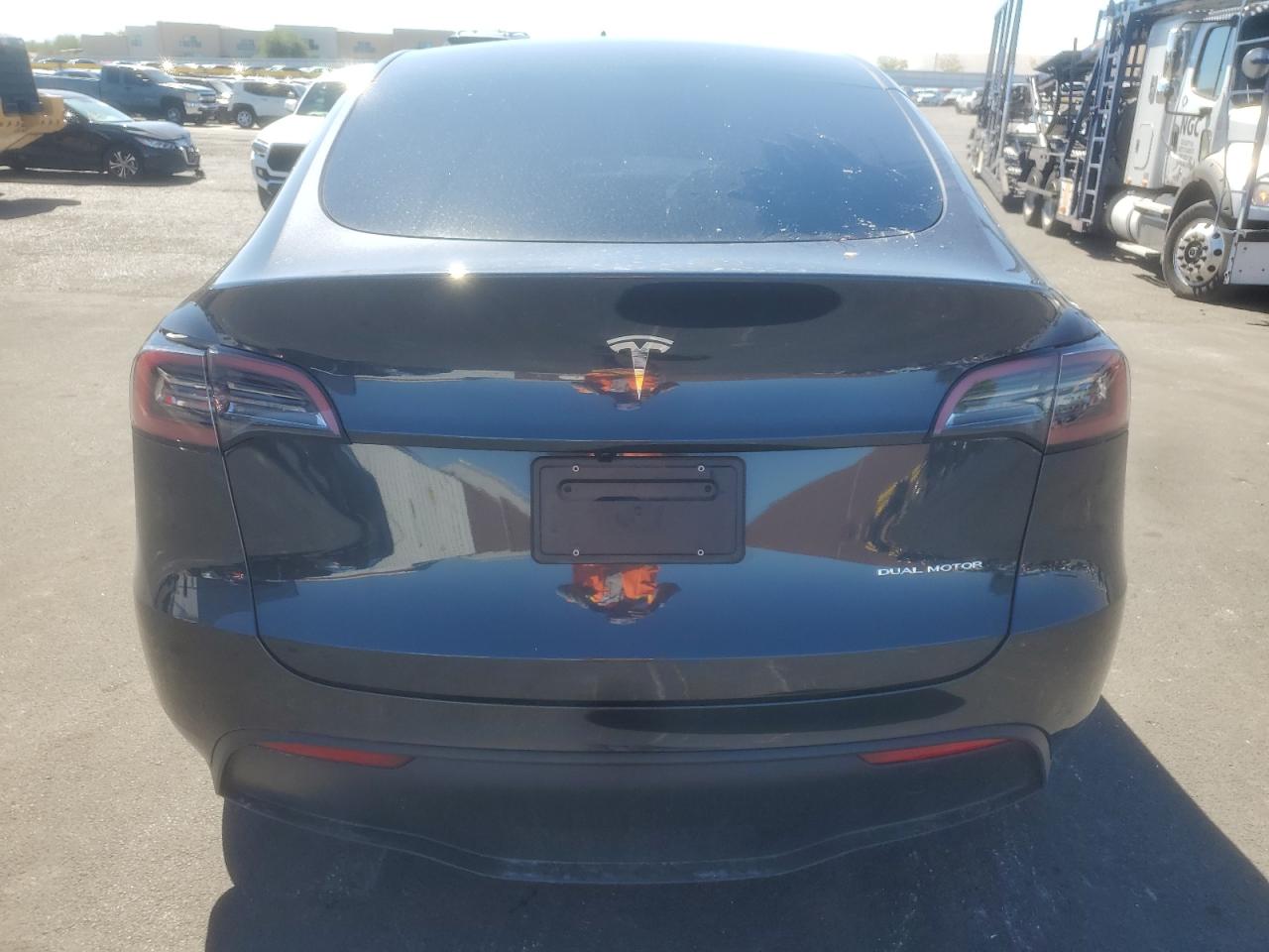 Tesla Model Y Image 11