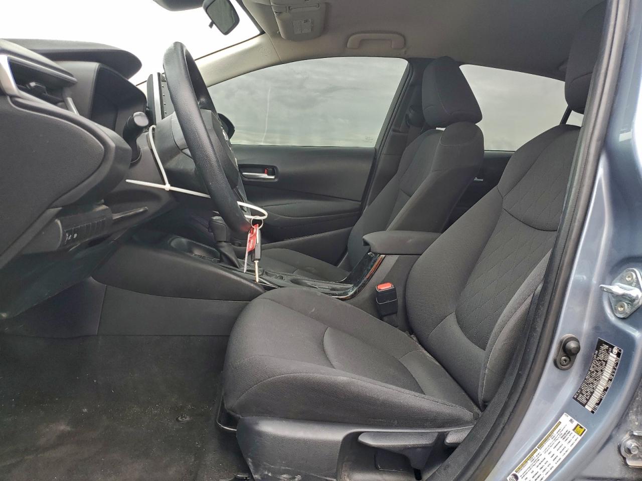 Toyota Corolla Le Image 8