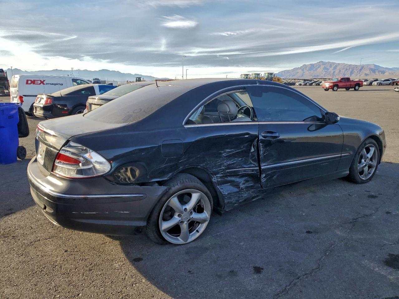 Mercedes-Benz Clk-class 320c Image 2