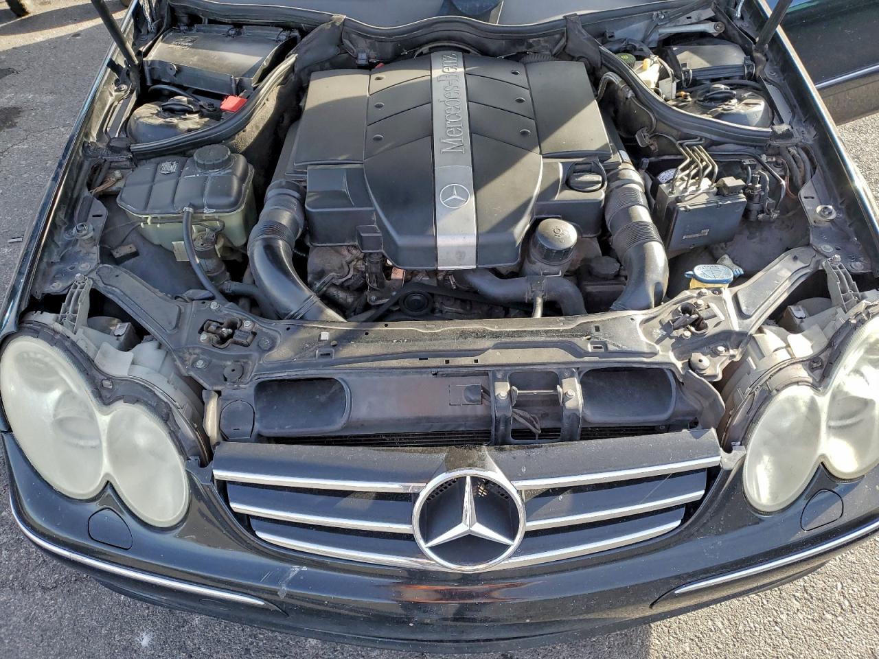 Mercedes-Benz Clk-class 320c Image 11