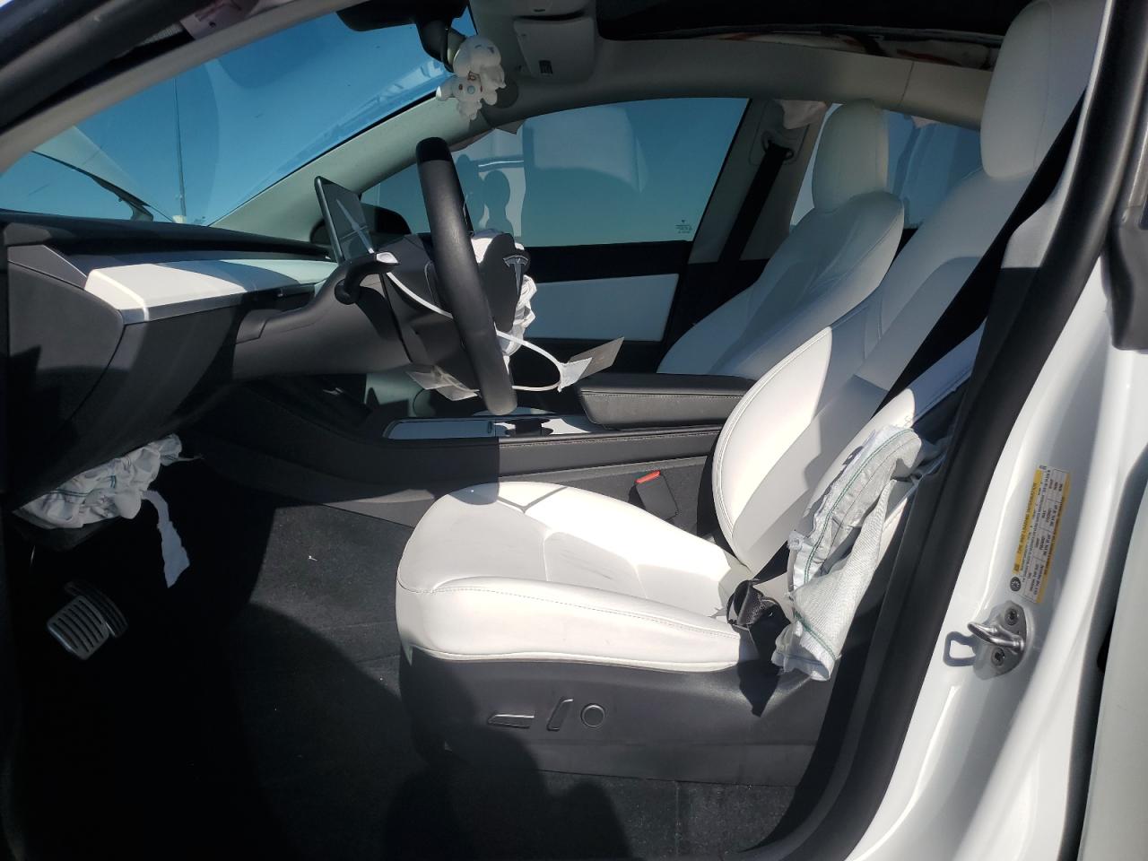 Tesla Model Y Image 8