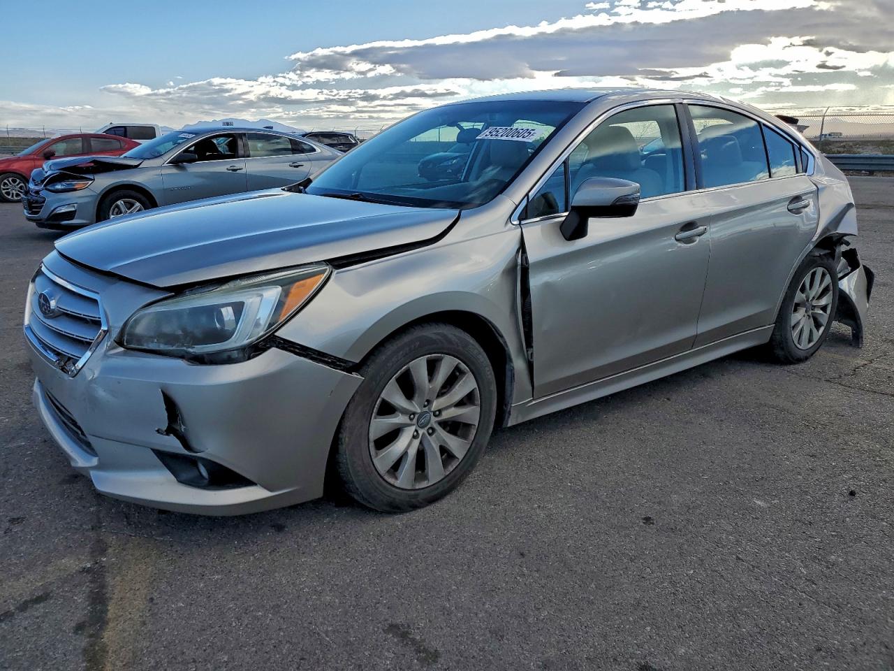 Subaru Legacy 2.5i Premium Image 1