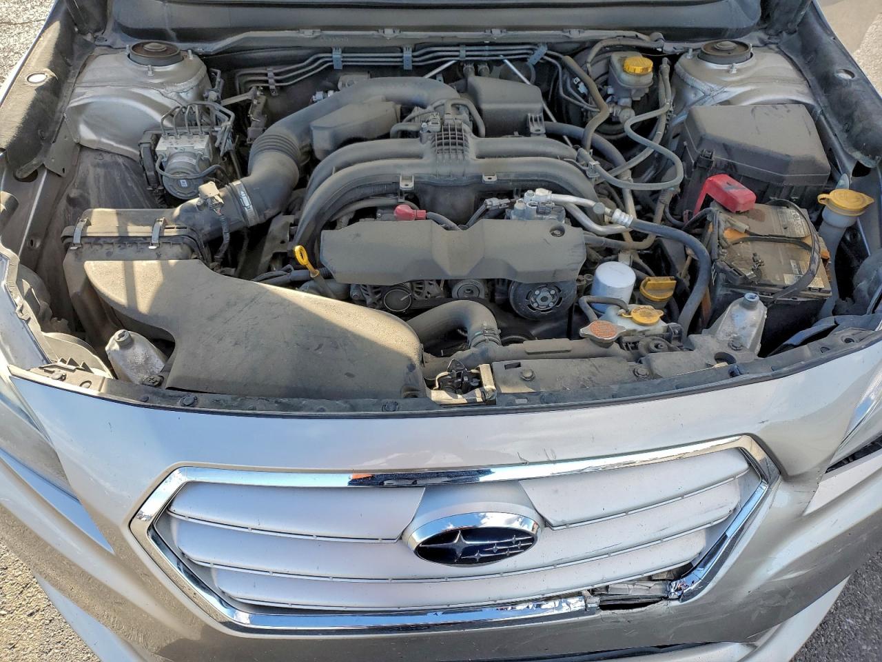 Subaru Legacy 2.5i Premium Image 2
