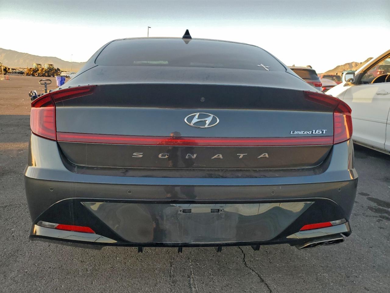 Hyundai SONATA Limited Image 9