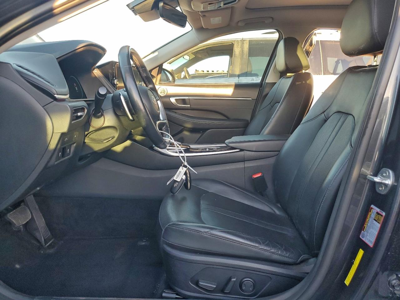 Hyundai SONATA Limited Image 3