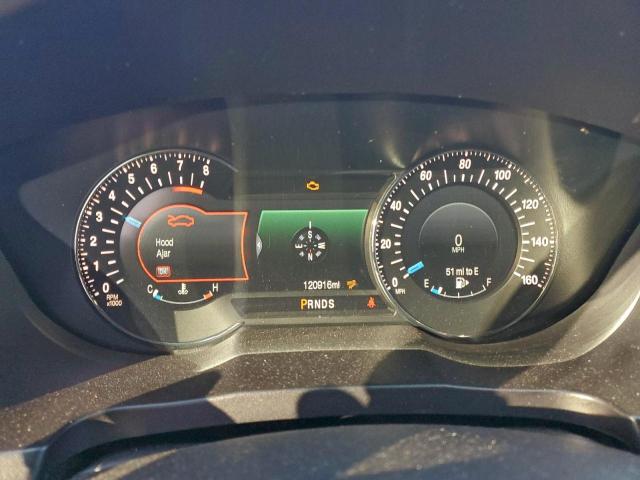 Ford Explorer Platinum Image 9