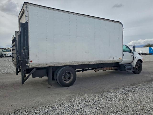 Ford F-650 Super Duty Image 4