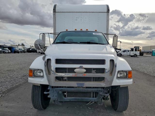 Ford F-650 Super Duty Image 11