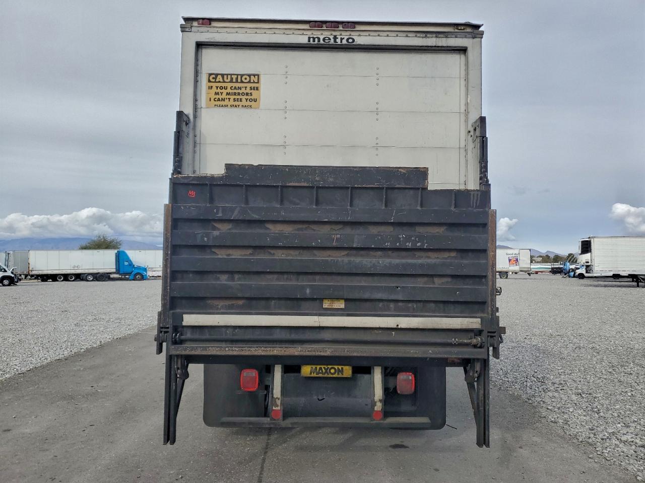 Ford F-650 Super Duty Image 3