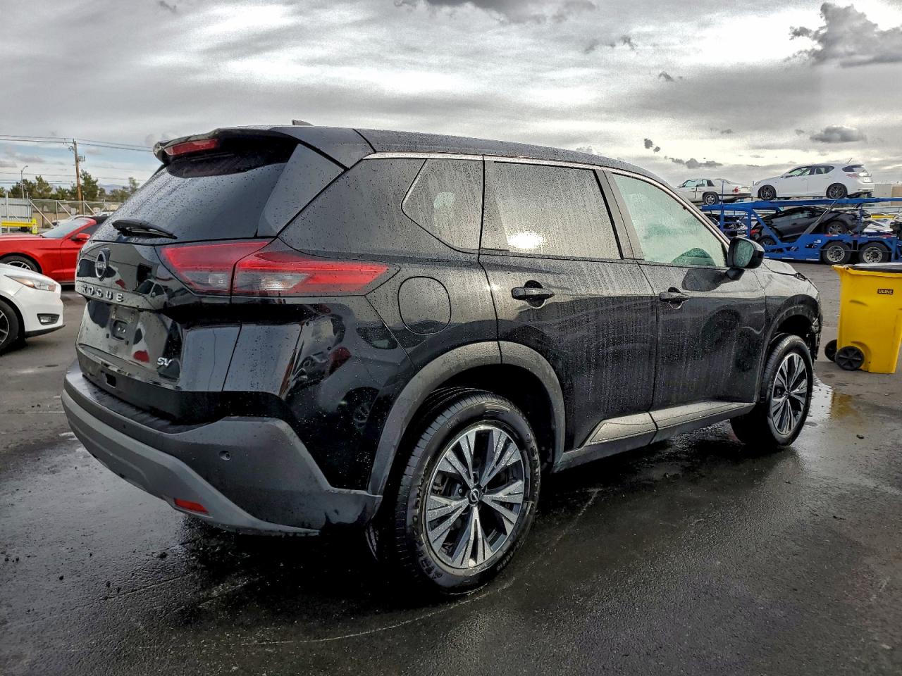 Nissan Rogue Sv Image 2