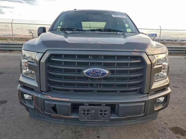 Ford F-150 Supercrew Image 4