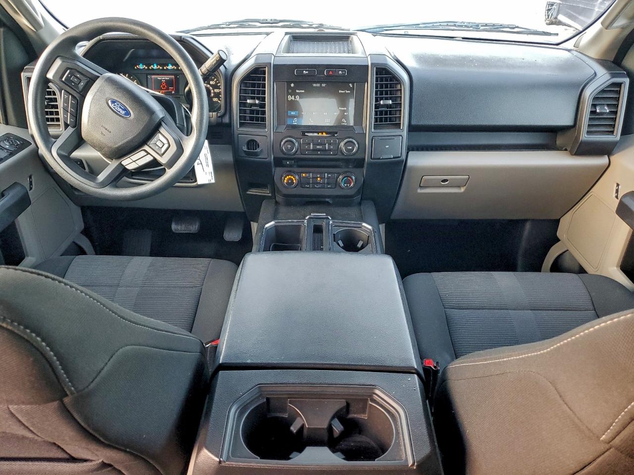 Ford F-150 Supercrew Image 6