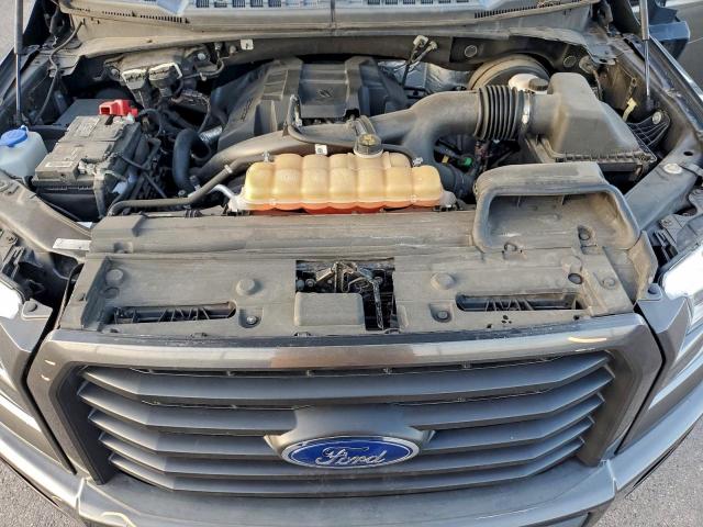 Ford F-150 Supercrew Image 11