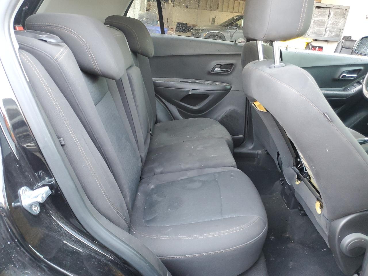 Chevrolet Trax Ls Image 5