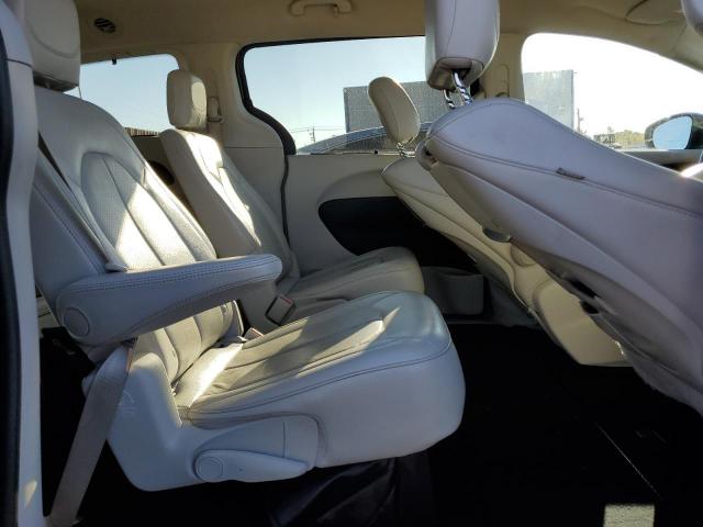 Chrysler Pacifica Touring L Plus Image 8