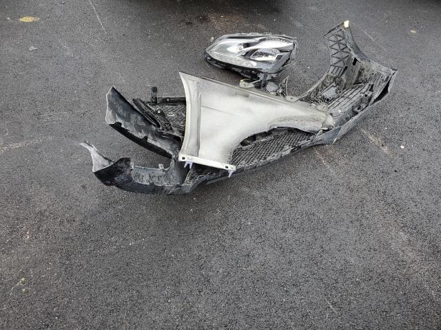 Mercedes-Benz E-Class 350 Image 9